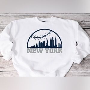 New York Yankees Skyline Crewneck